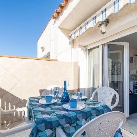 House Duplex In The With Barbaque & Two Terraces One With Views