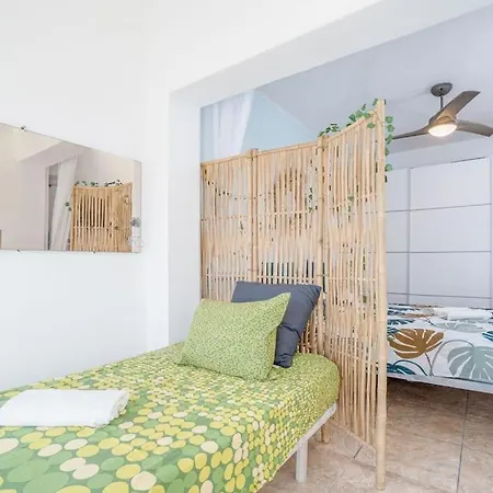 House Duplex In The With Barbaque & Two Terraces One With Views *